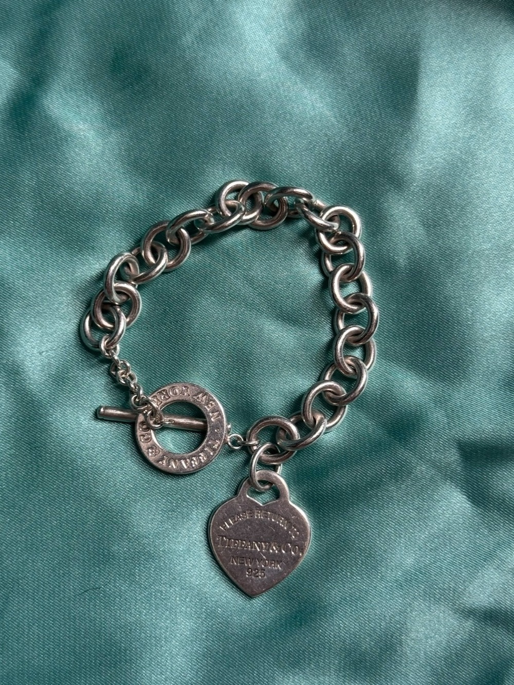 Tiffany & Co. Return to Tiffany Heart Tag Toggle Bracelet in Silver